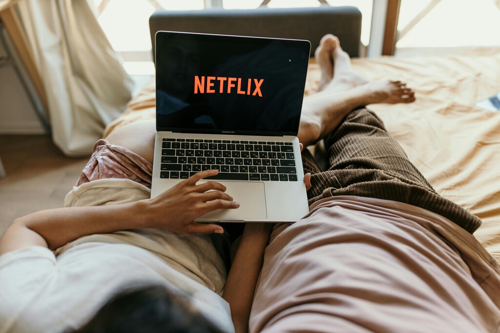 Ver Netlix sin publicidad es, desde ahora, mucho más caro: la plataforma elimina su plan más barato sin anuncios